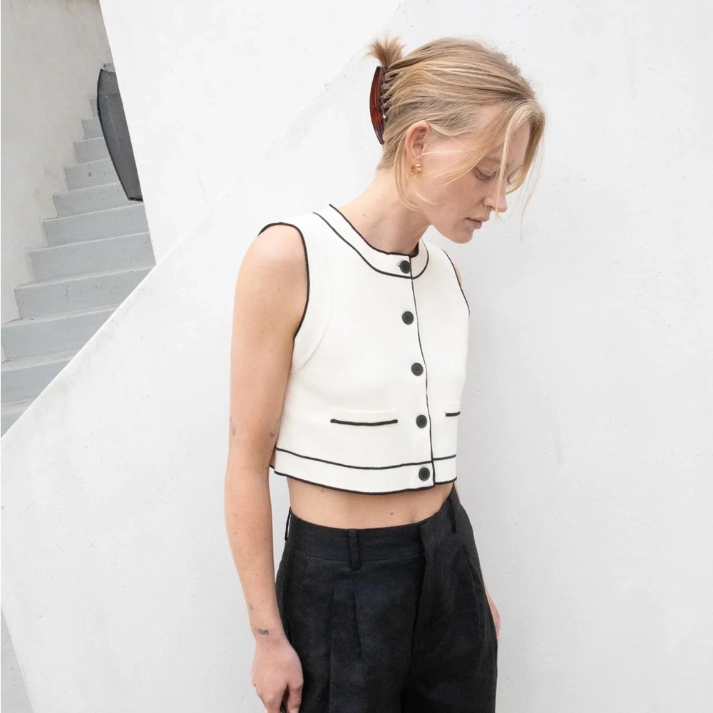 OAK + FORT White and Black Buttoned Vest